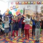 Весёлый танец в исполнении детей подготовительной группы.jpg