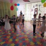 Парный танец в исполнении детей подготовительной группы
